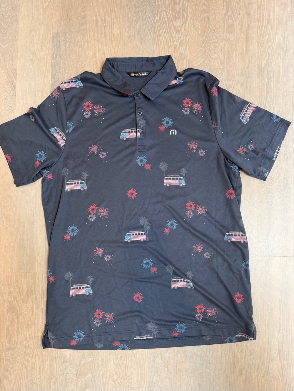 Travis Matthew What Goes Up Volkswagen Fireworks Polo, EUC, XXL
